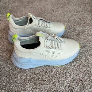 Clove Forte in Sand/Light Blue, Size 9.5 Womens